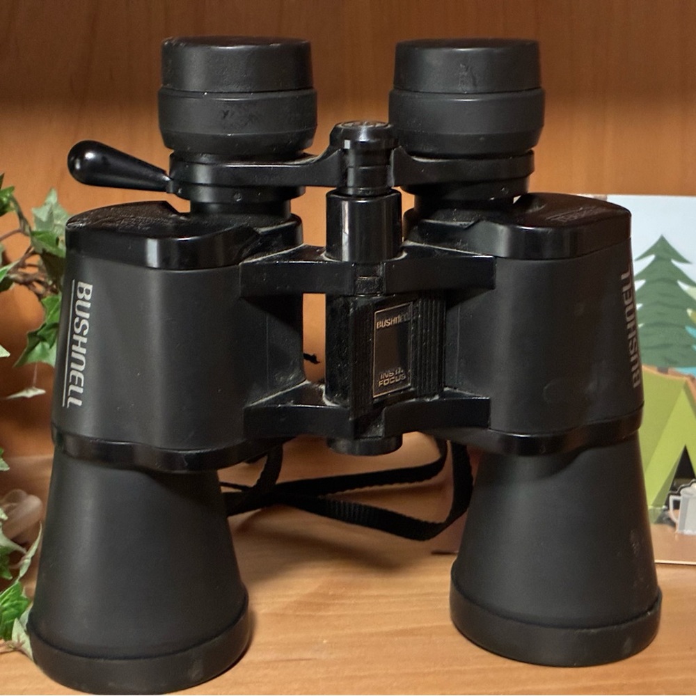 Bushnell Binoculars 9X-27X50 Zoom - Picture 2 of 3